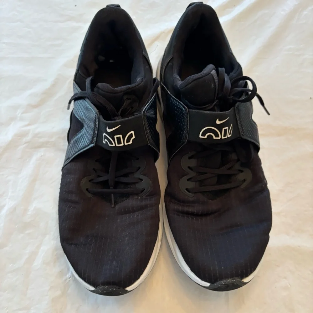 NWOT Nike Air Max Bella TR 4 Running Sneakers Shoes black SZ 10